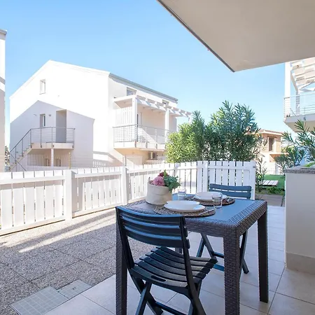 דירה Borgo Degli Ulivi איזולה רוסה
